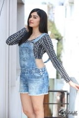 Adah Sharma Interview About Garam